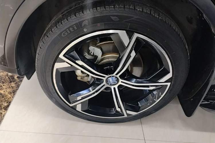 Used BYD Tang New Energy 2021 DM-i 112KM Prestige Model Left Front Wheel Hub