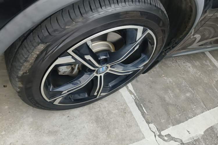Used BYD Tang New Energy 2021 DM-i 112KM Prestige Model Left Front Wheel Hub