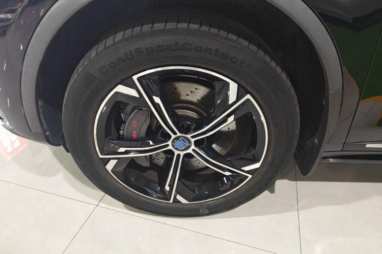 Used BYD Tang New Energy 2021 DM 2.0T Four-Wheel Drive High-Performance Luxury Model Left Front Wheel Hub