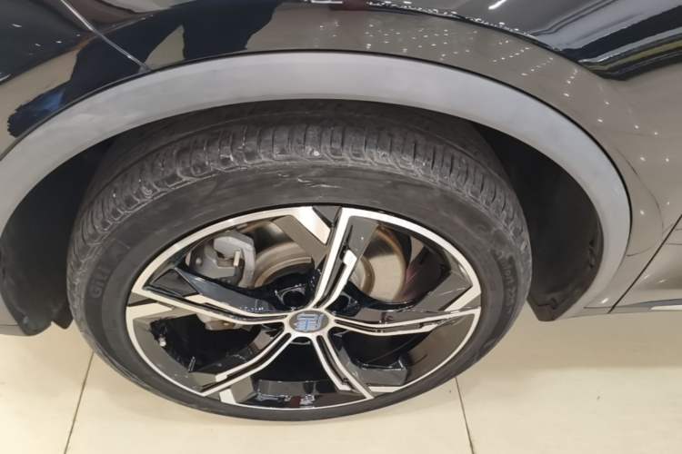 Used BYD Tang New Energy 2021 DM 2.0T Four-Wheel Drive Performance Edition Prestige Model Left Front Wheel Hub