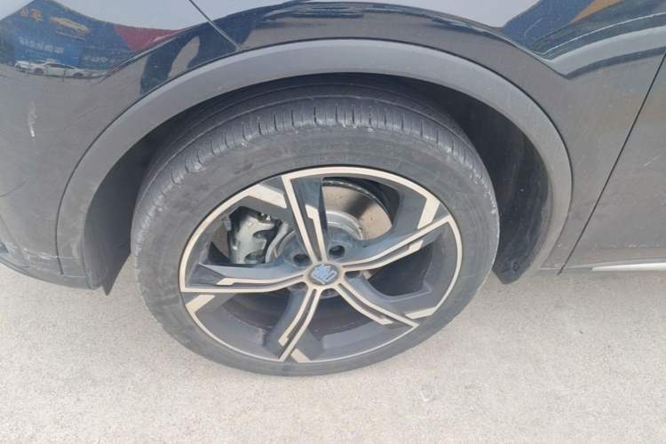 Used BYD Tang New Energy 2021 DM-i 112KM Prestige Model Left Front Wheel Hub