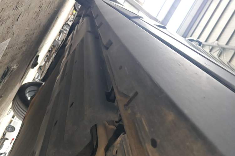 Used BYD Tang New Energy 2021 DM-i 112KM Prestige Model Left Side Sill