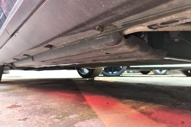 Used BYD Tang New Energy 2021 DM-i 112KM Prestige Model Left Side Sill