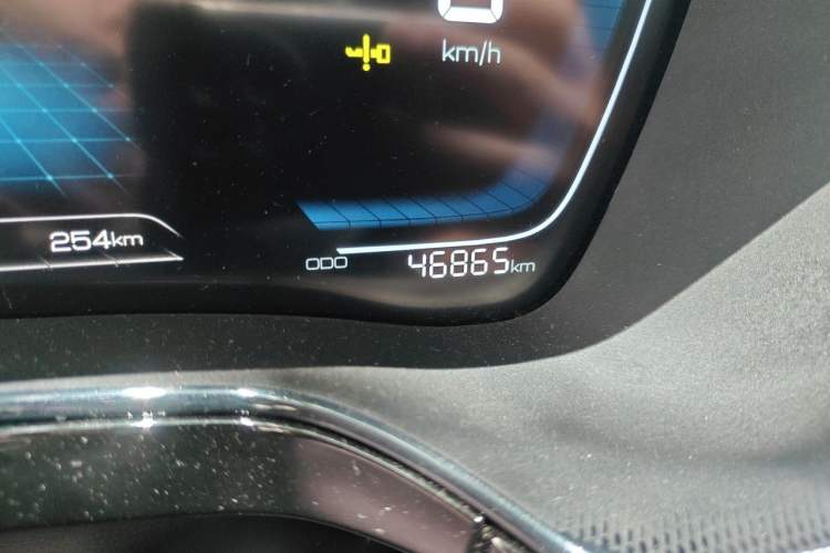 Used BYD Tang New Energy 2021 DM-i 112KM Prestige Model Odometer Close Up