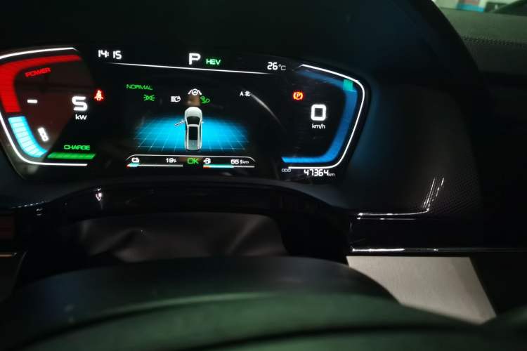 Used BYD Tang New Energy 2021 DM-i 112KM Prestige Model Odometer Close Up