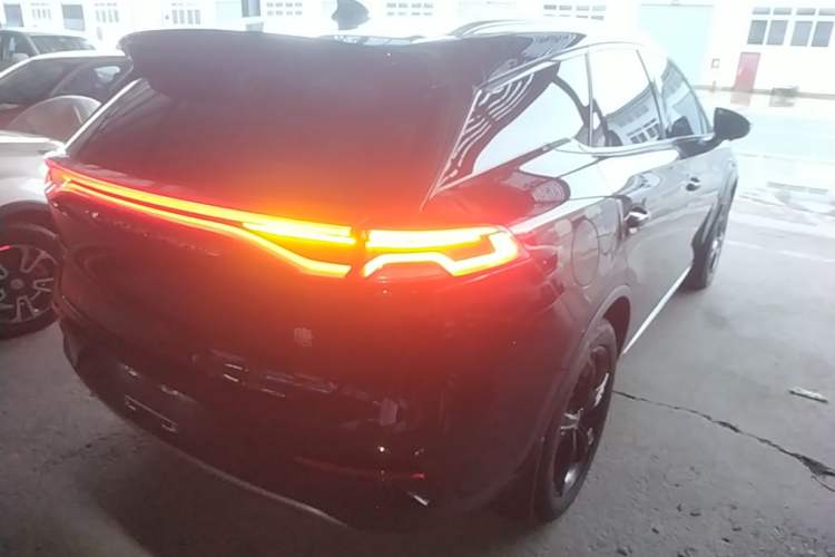 Used BYD Tang New Energy 2021 DM-i 112KM Prestige Model Rear Right 45 Deg