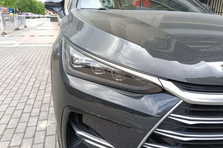 Used BYD Tang New Energy 2021 DM-i 112KM Prestige Model Right Front Headlight