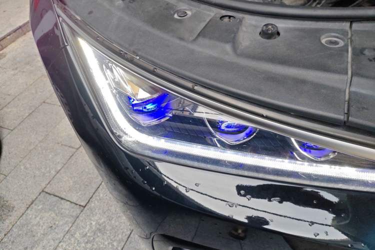 Used BYD Tang New Energy 2021 DM 2.0T Four-Wheel Drive Performance Edition Prestige Model Right Front Headlight