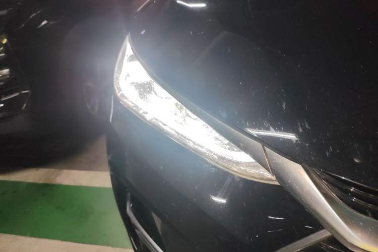 Used BYD Tang New Energy 2021 DM-i 112KM Prestige Model Right Front Headlight