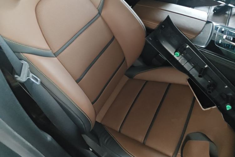 Used BYD Tang New Energy 2021 DM 2.0T Four-Wheel Drive Performance Edition Prestige Model Right Front Seat