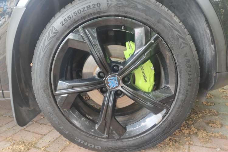 Used BYD Tang New Energy 2021 DM-i 112KM Prestige Model Right Front Wheel Hub