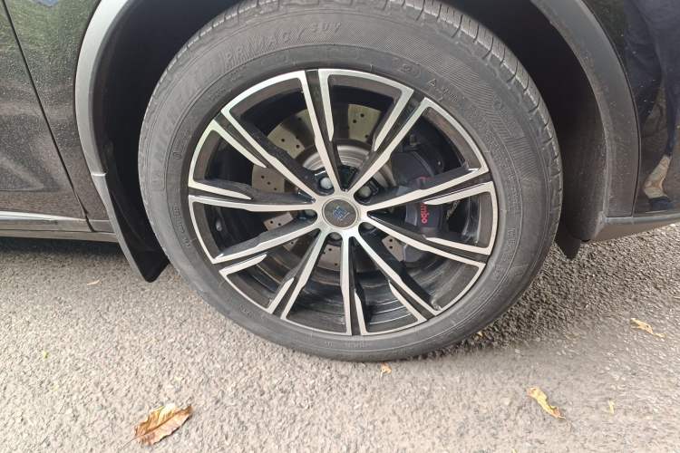 Used BYD Tang New Energy 2021 EV Four-Wheel Drive High-Performance Luxury Model Right Front Wheel Hub