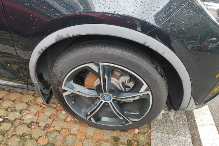Used BYD Tang New Energy 2021 DM-i 112KM Prestige Model Right Front Wheel Hub