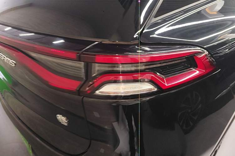 Used BYD Tang New Energy 2021 DM-i 112KM Prestige Model Right Rear Taillight