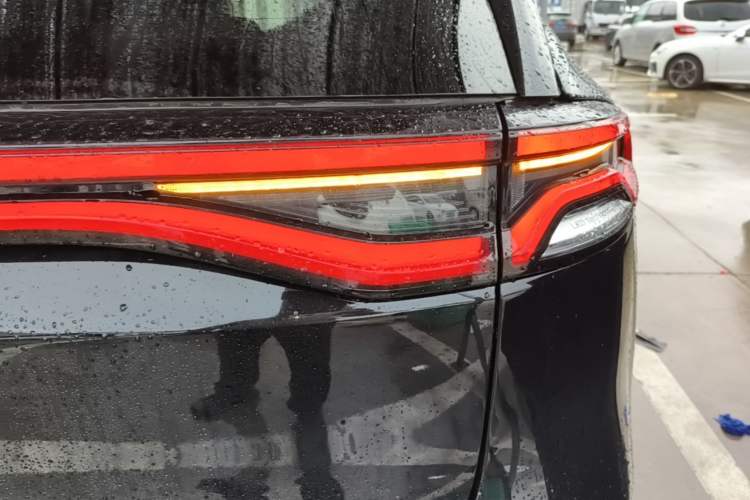 Used BYD Tang New Energy 2021 DM-i 112KM Prestige Model Right Rear Taillight