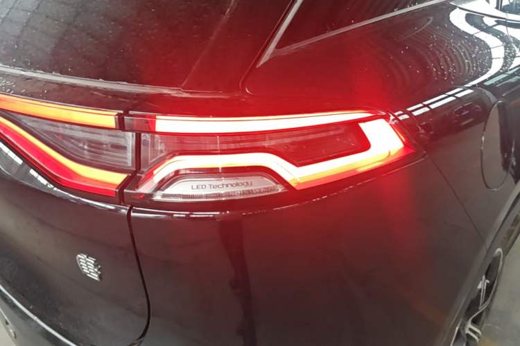 Used BYD Tang New Energy 2021 DM 2.0T Four-Wheel Drive Performance Edition Prestige Model Right Rear Taillight