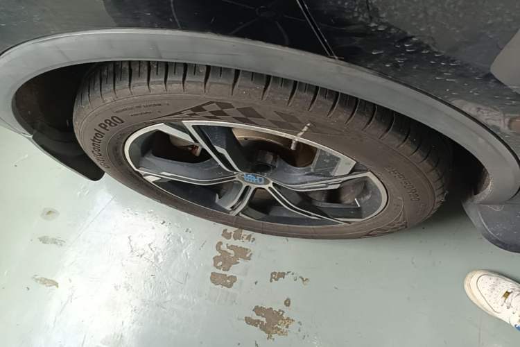 Used BYD Tang New Energy 2021 DM 2.0T Four-Wheel Drive High-Performance Luxury Model Right Rear Wheel Hub