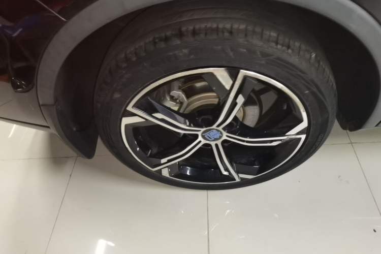 Used BYD Tang New Energy 2021 DM-i 112KM Prestige Model Right Rear Wheel Hub