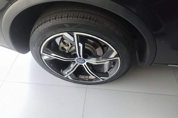Used BYD Tang New Energy 2021 DM-i 112KM Prestige Model Right Rear Wheel Hub