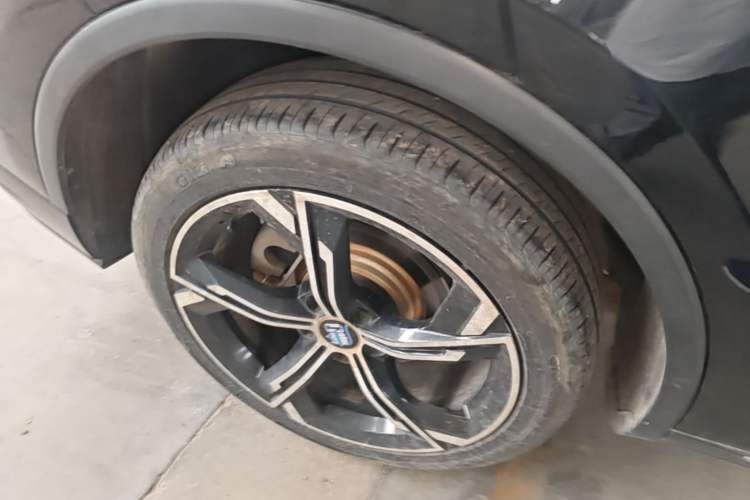 Used BYD Tang New Energy 2021 DM 2.0T Four-Wheel Drive Performance Edition Prestige Model Right Rear Wheel Hub