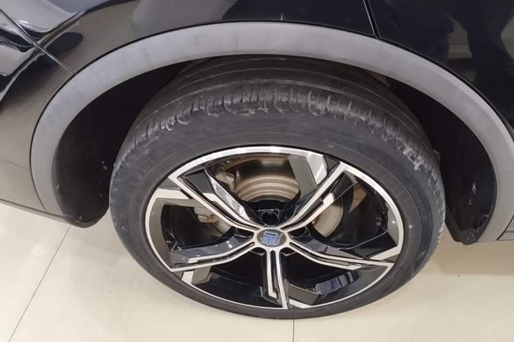Used BYD Tang New Energy 2021 DM 2.0T Four-Wheel Drive Performance Edition Prestige Model Right Rear Wheel Hub