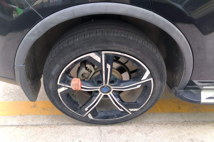Used BYD Tang New Energy 2021 DM-i 112KM Prestige Model Right Rear Wheel Hub