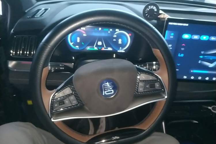 Used BYD Tang New Energy 2021 DM-i 112KM Prestige Model Steering Wheel