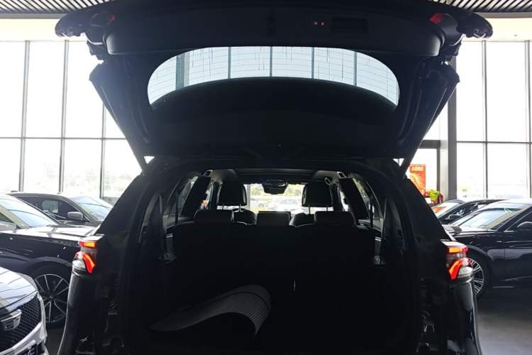 Used BYD Tang New Energy 2021 DM-i 112KM Prestige Model Trunk