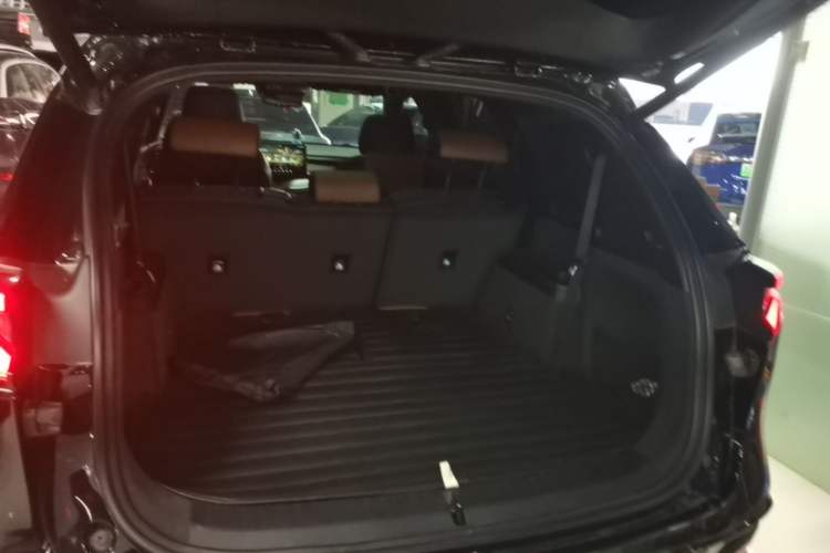 Used BYD Tang New Energy 2021 DM-i 112KM Prestige Model Trunk