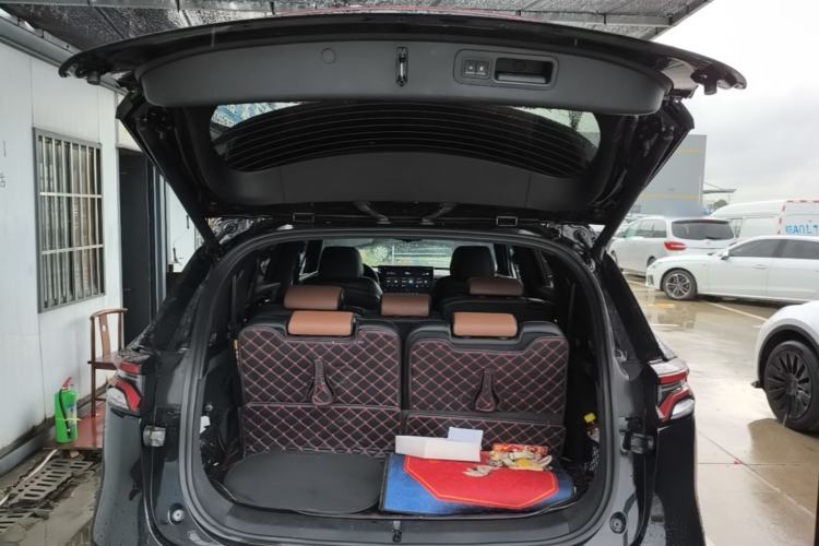 Used BYD Tang New Energy 2021 DM-i 112KM Prestige Model Trunk