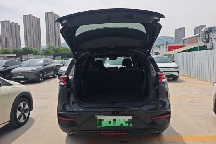 Used BYD Tang New Energy 2021 DM-i 112KM Prestige Model Trunk