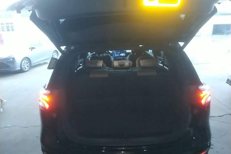 Used BYD Tang New Energy 2021 DM-i 112KM Prestige Model Trunk