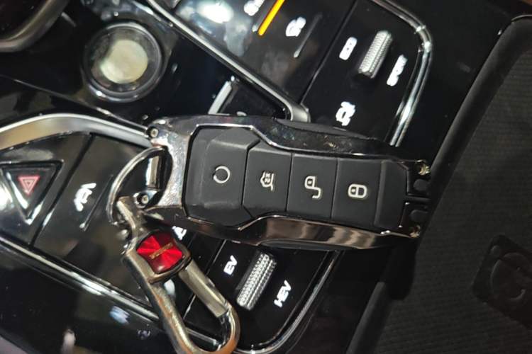 Used BYD Tang New Energy 2021 DM 2.0T Four-Wheel Drive High-Performance Luxury Model Vehicle Key