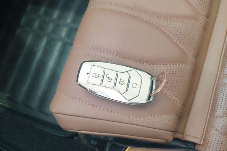 Used BYD Tang New Energy 2021 DM-i 112KM Prestige Model Vehicle Key