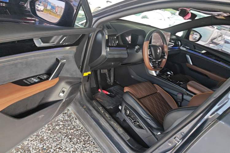 Used BYD Tang New Energy 2021 DM-i 112KM Prestige Model Driver Seat