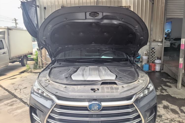 Used BYD Tang New Energy 2021 DM 2.0T Four-Wheel Drive High-Performance Flagship Model Engine Bay