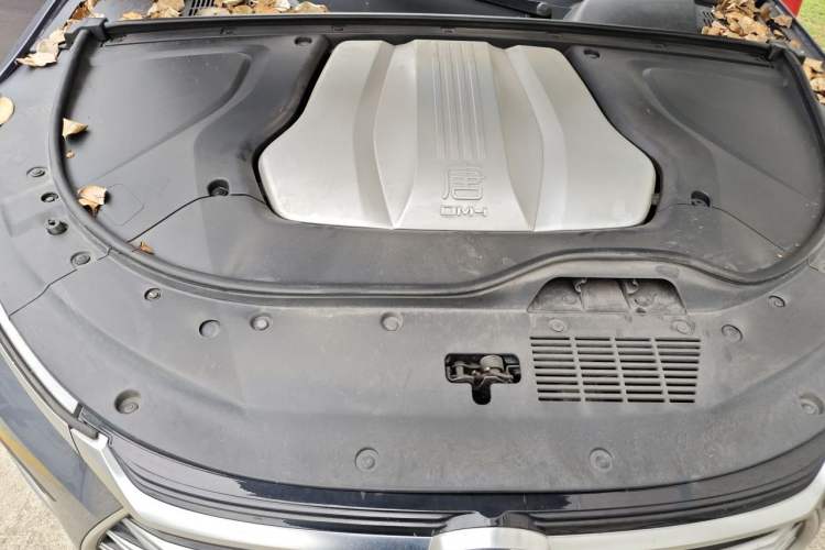 Used BYD Tang New Energy 2021 DM-i 112KM Prestige Model Engine Bay