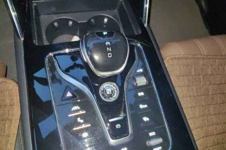 Used BYD Tang New Energy 2021 EV Four-Wheel Drive High-Performance Flagship Model Gear Lever