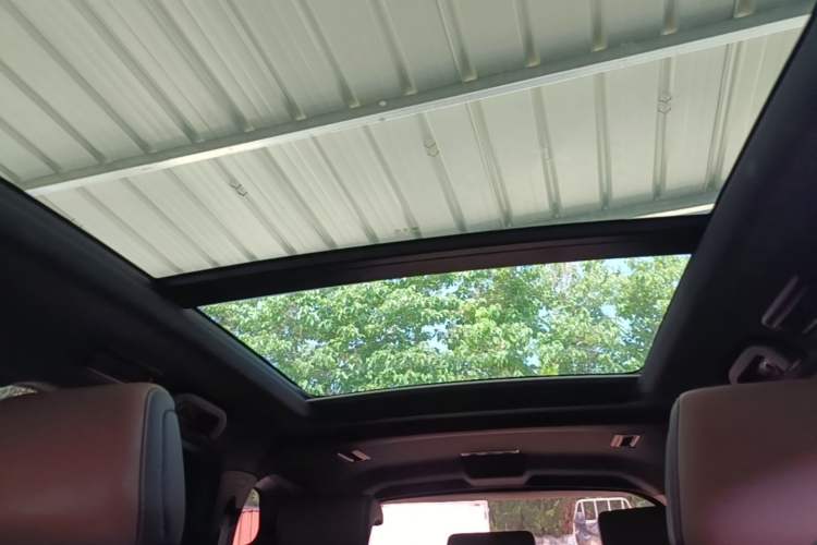 Used BYD Tang New Energy 2021 EV Four-Wheel Drive High-Performance Luxury Model Headliner