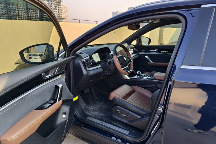 Used BYD Tang New Energy 2021 EV Four-Wheel Drive High-Performance Flagship Model Interior 3