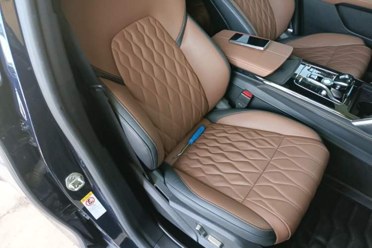 Used BYD Tang New Energy 2021 EV Four-Wheel Drive High-Performance Luxury Model Right Front Seat