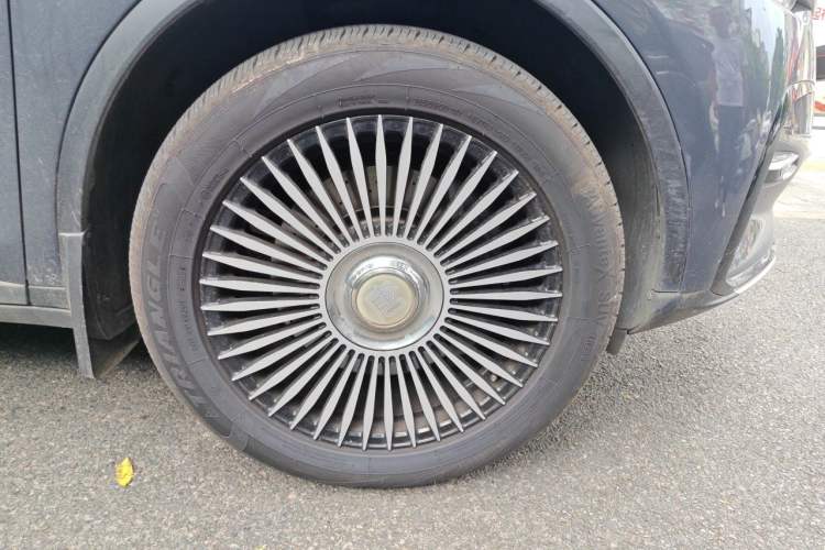 Used BYD Tang New Energy 2021 DM 2.0T Four-Wheel Drive High-Performance Flagship Model Right Front Wheel Hub