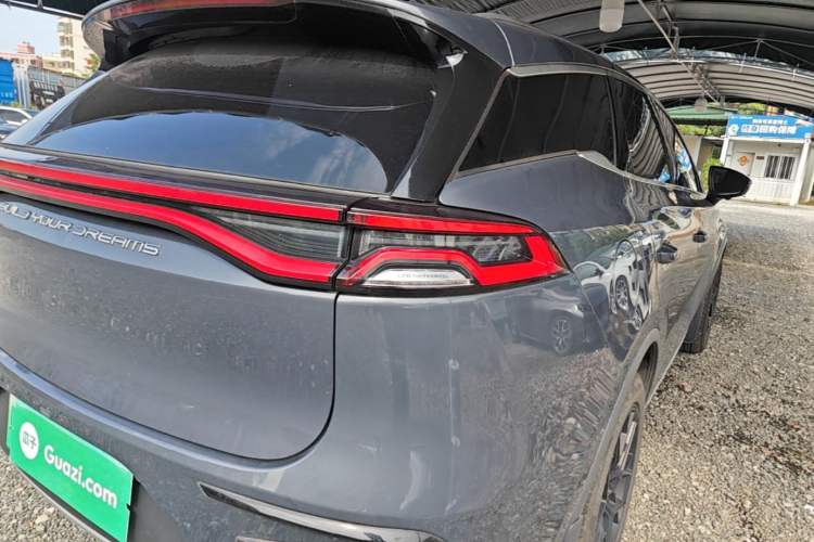 Used BYD Tang New Energy 2021 DM-i 112KM Prestige Model Right Rear Taillight