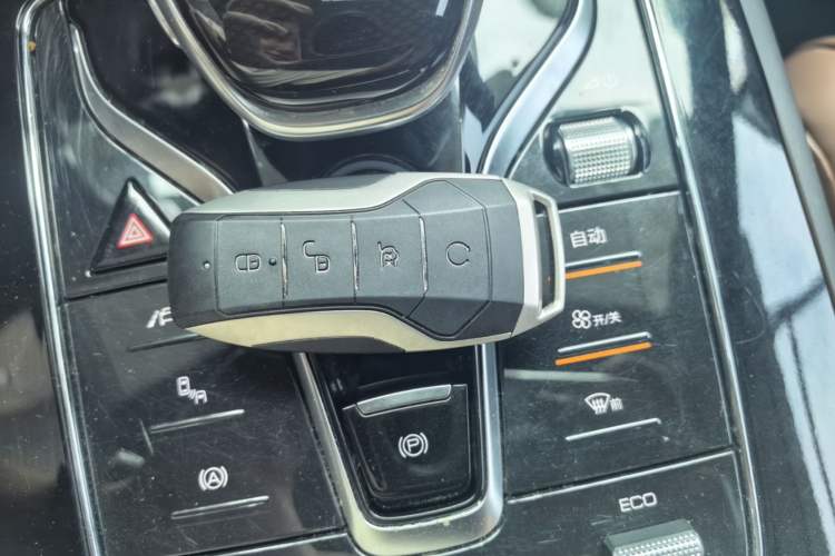Used BYD Tang New Energy 2021 DM 2.0T Four-Wheel Drive High-Performance Flagship Model Vehicle Key