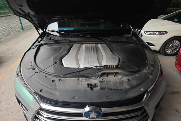 Used BYD Tang New Energy 2021 DM-i 112KM Prestige Model Engine Bay