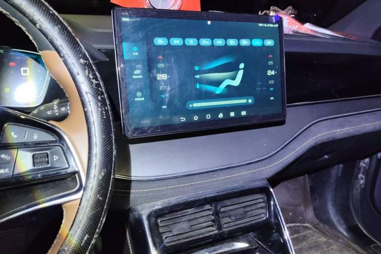 Used BYD Tang New Energy 2021 DM-i 112KM Prestige Model Audio And AC Panel