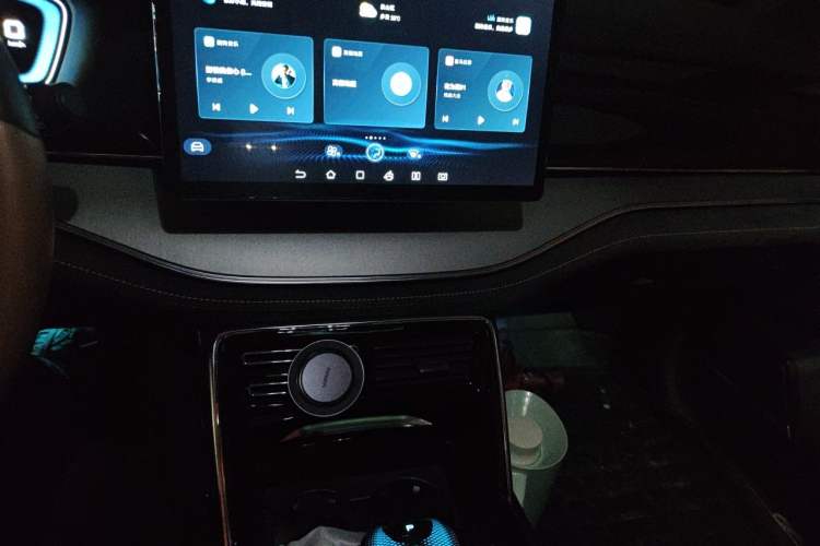 Used BYD Tang New Energy 2021 DM-i 112KM Prestige Model Audio And AC Panel