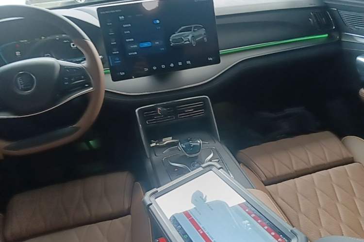 Used BYD Tang New Energy 2021 DM-i 112KM Prestige Model Audio And AC Panel