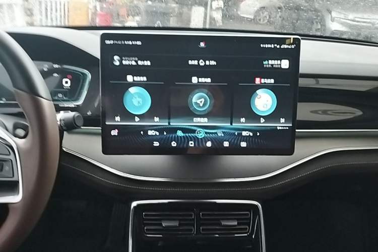 Used BYD Tang New Energy 2021 DM-i 112KM Prestige Model Audio And AC Panel