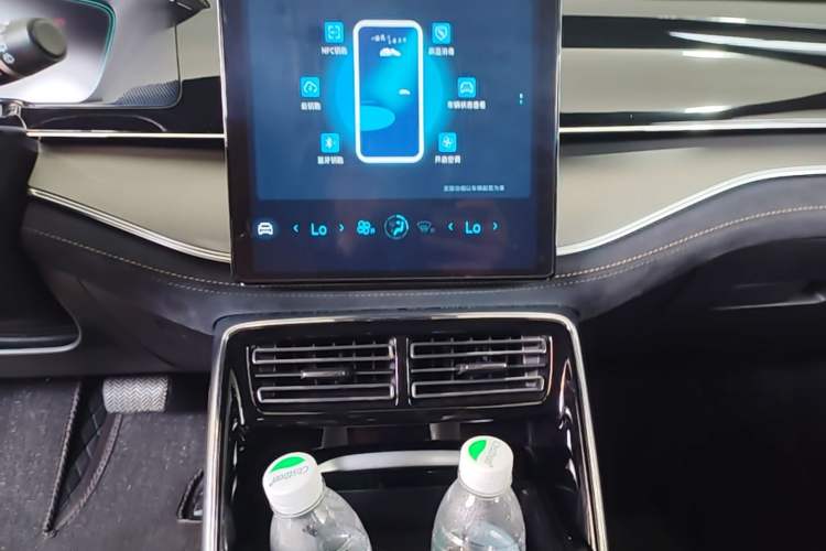 Used BYD Tang New Energy 2021 DM-i 112KM Prestige Model Audio And AC Panel